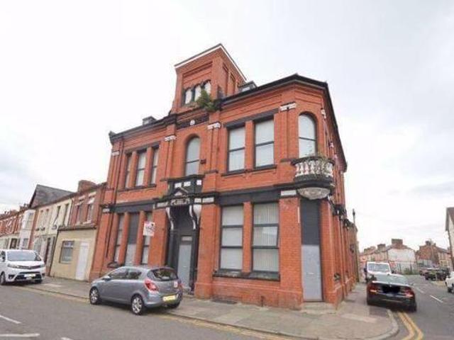 House for sale in Calderstones