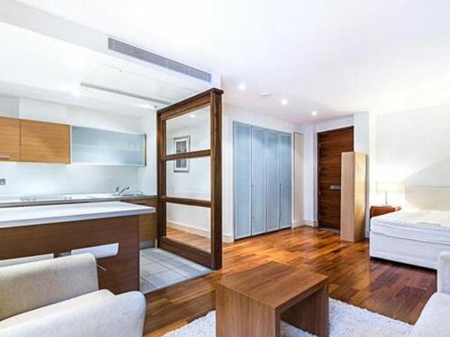 House for sale in City of London, Greater London