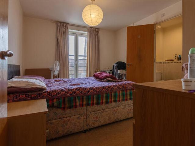 Flat for sale in Cheylesmore, West Midlands