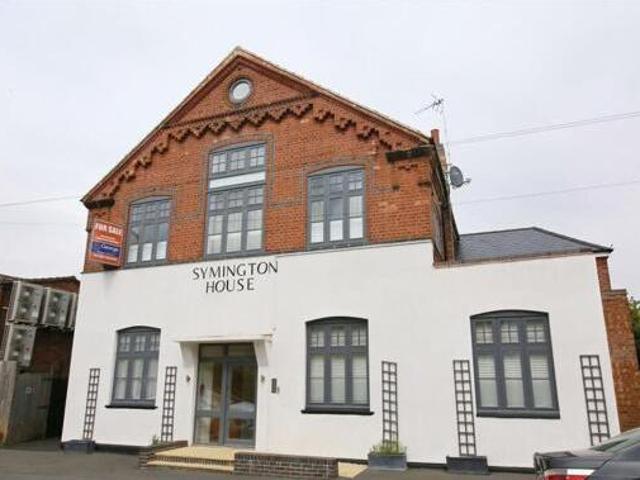 House for sale in Rugby, Warwickshire
