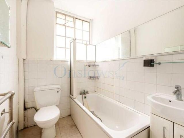 Studio for sale in Royal Borough of Kensington and Chelsea, Greater London