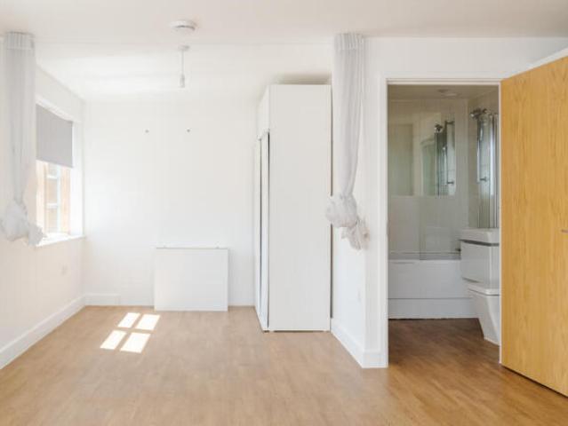 Studio for sale in Islington, Greater London