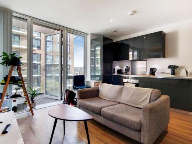 Studio for sale in Woolwich, Greater London