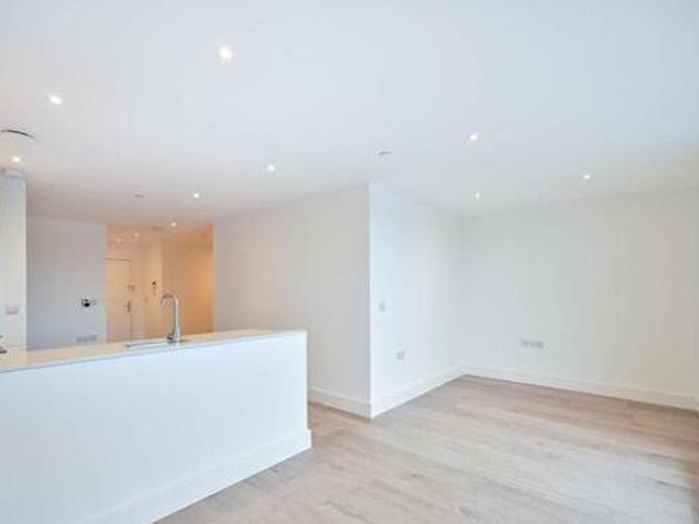 House for sale in New Malden, Greater London