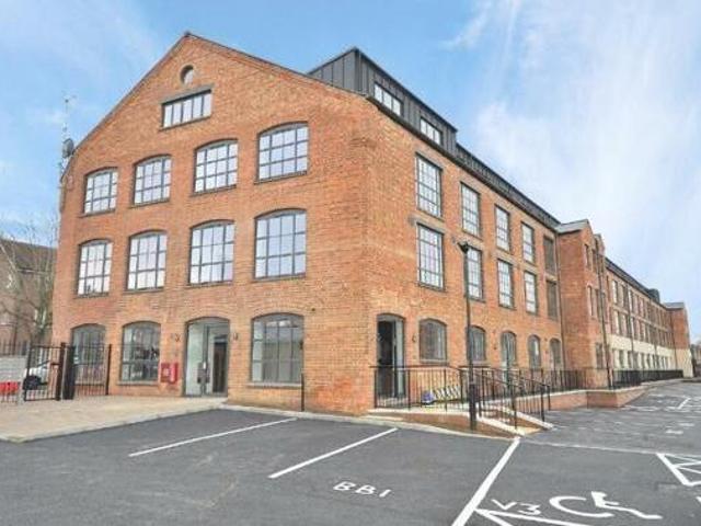 House for sale in Northampton, Northamptonshire