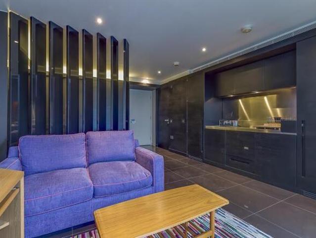 Studio for sale in Cat Hill