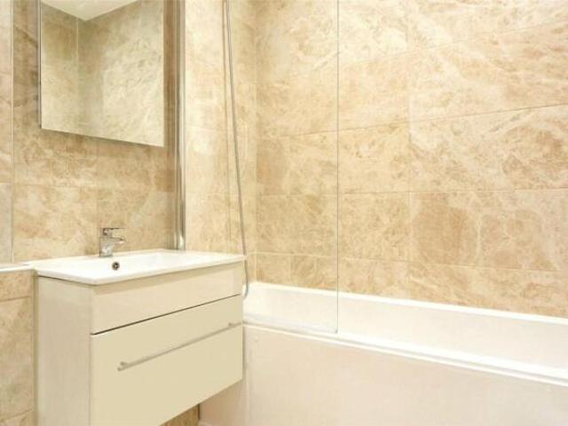Flat for sale in Cat Hill