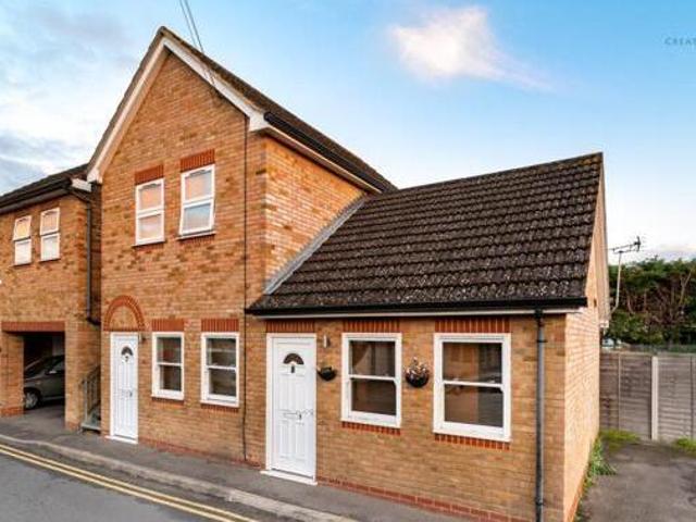 House for sale in Surrey, England
