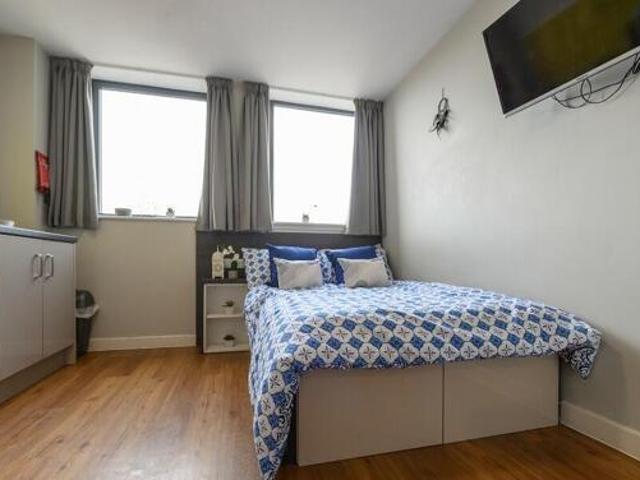 House for sale in Chapeltown, South Yorkshire