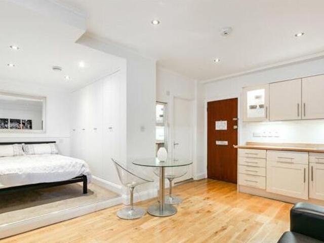 House for sale in City of London, Greater London