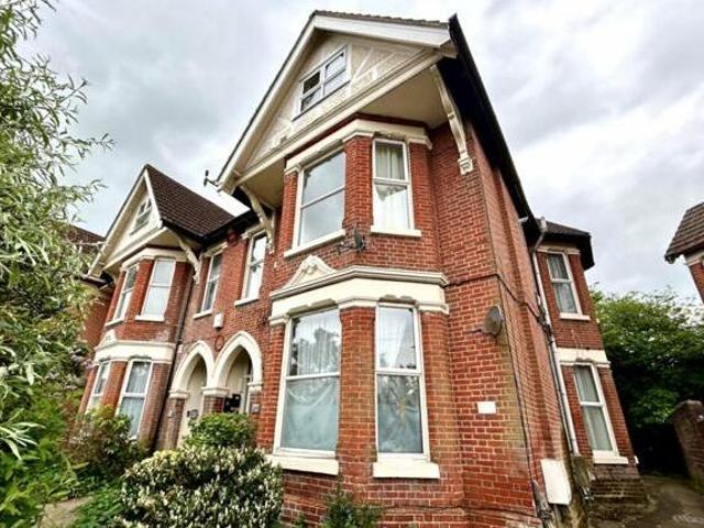 House for sale in Barton Stacey, Hampshire