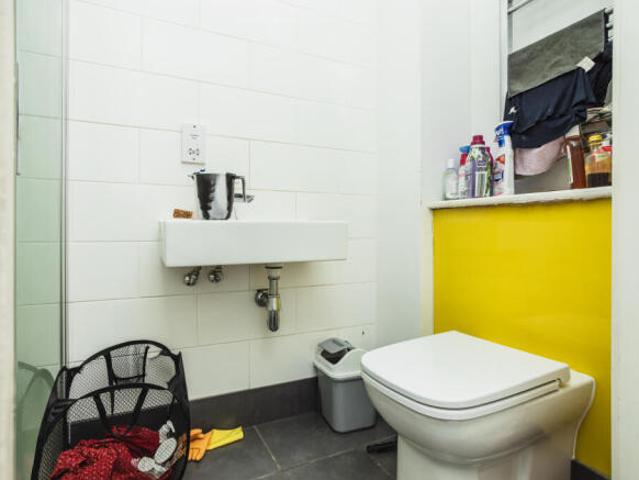 Studio for sale in Cat Hill