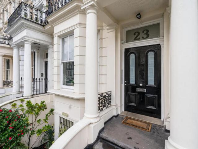 Flat for sale in Cat Hill