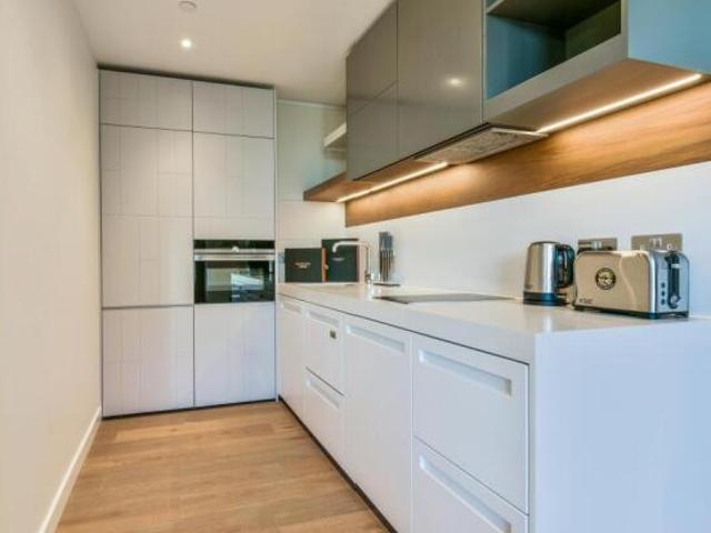 Flat for sale in Cat Hill