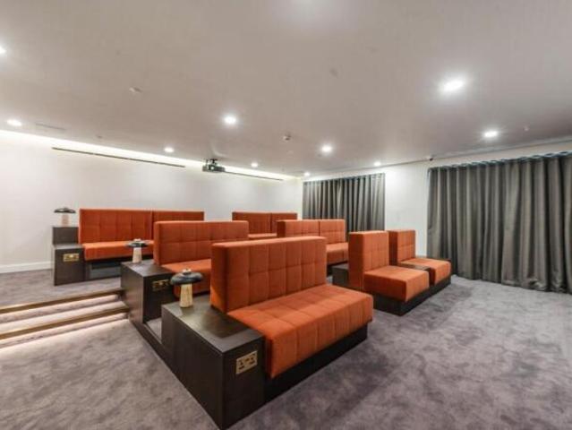Studio for sale in North Watford, Hertfordshire
