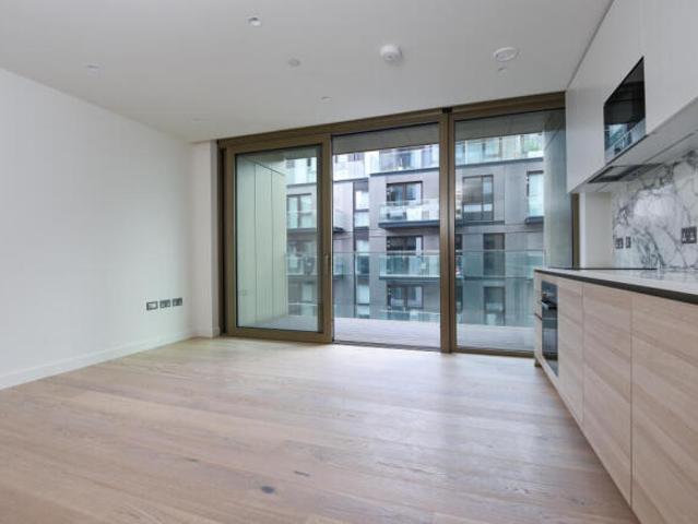 Studio for sale in Greenwich Peninsula, Greater London