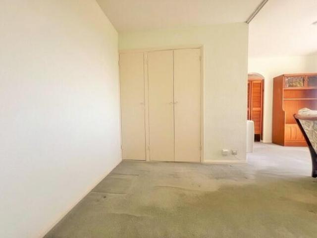 Studio for sale in Queen's Park, Brighton & Hove