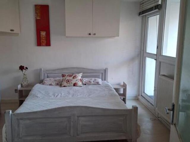 Studio for sale in Brompton, Greater London