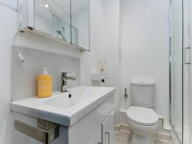 Flat for sale in Eastbourne, East Sussex