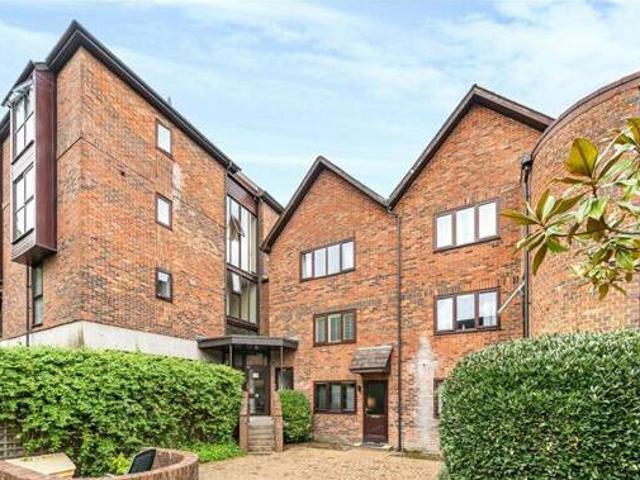 House for sale in Hampshire