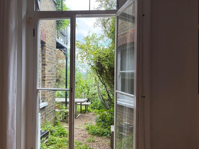 Apartment for rent in London Borough of Lewisham, Forest Hill