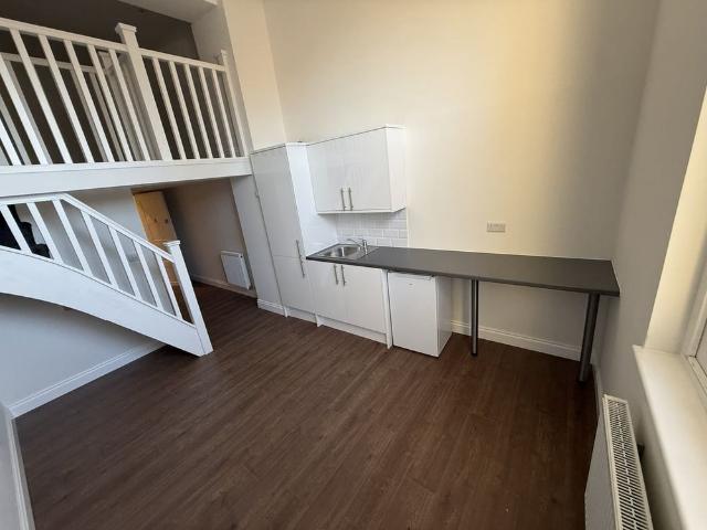Apartment for rent in Friern Barnet, Isle Of Man