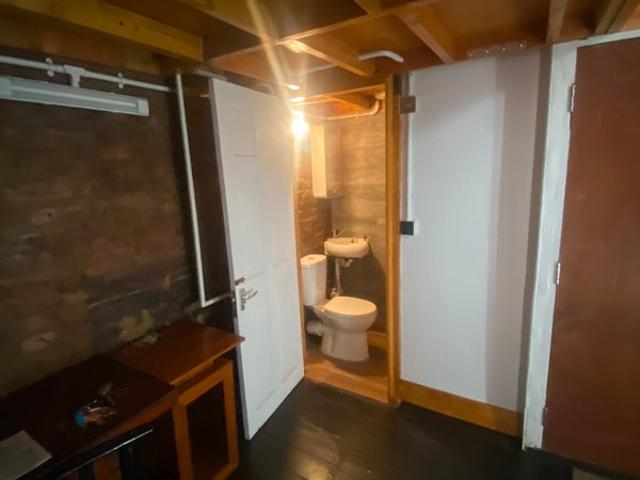 Studio for rent in Fulham, Walham Green