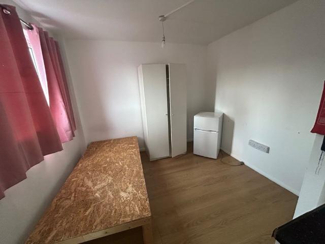 Apartment for rent in Sudbury, Greater London