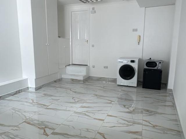 Studio for rent in Golders Green, Greater London