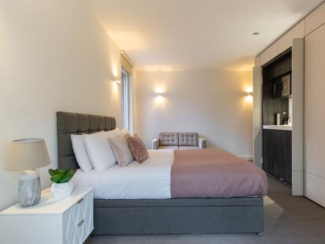 Apartment for rent in London Borough of Hounslow, Greater London