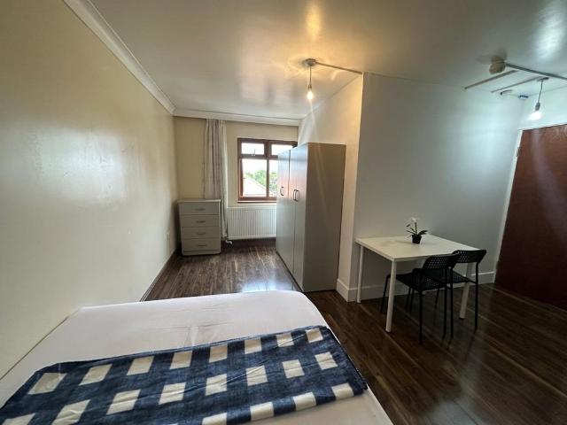 Apartment for rent in Upper Edmonton, Edmonton