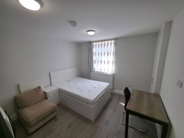 Apartment for rent in Gants Hill, Greater London