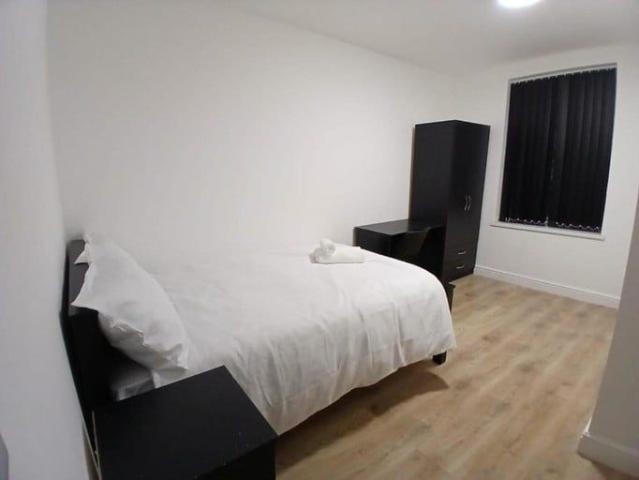Apartment for rent in Lenton Abbey, Haddon