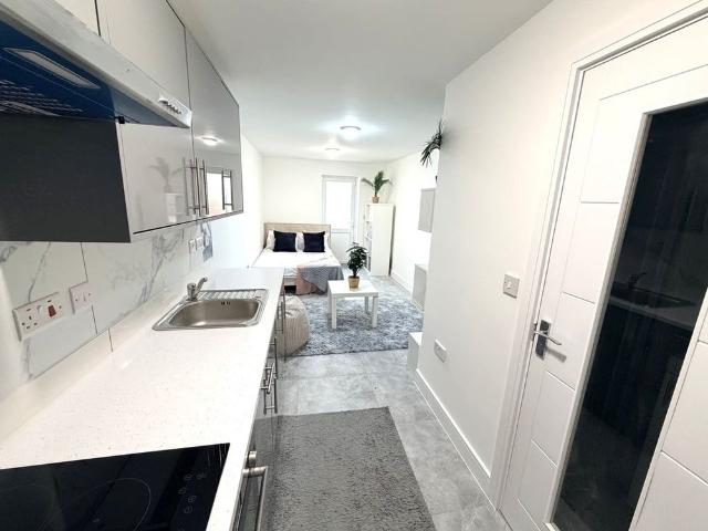Apartment for rent in London Borough of Hounslow, Greater London
