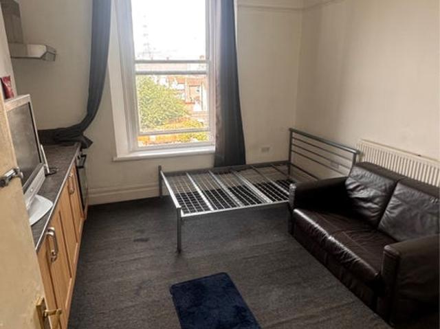 Studio for rent in Feckenham, City Of Bristol