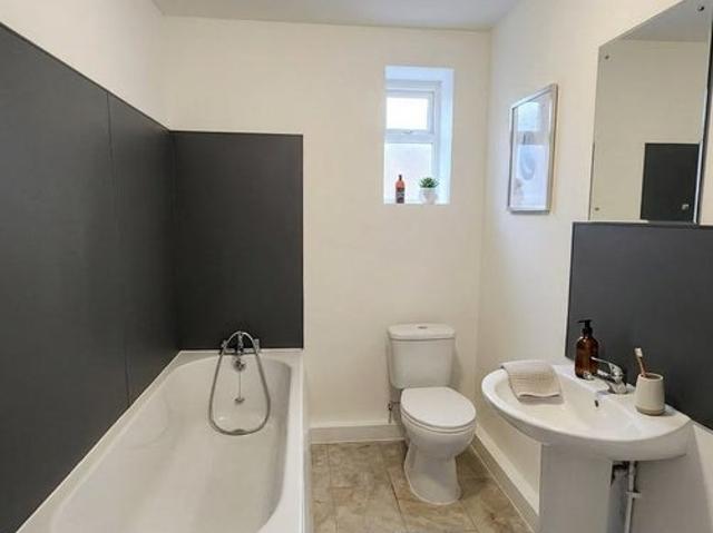 Studio for rent in Higher Broughton, Salford