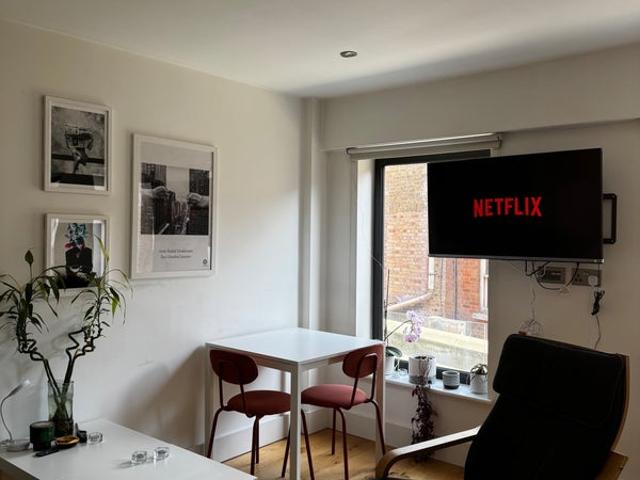 Studio for rent in London Borough of Wandsworth, Greater London