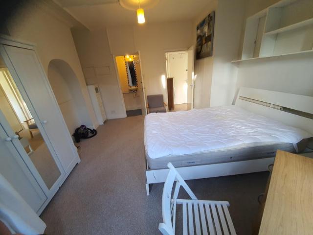Studio for rent in Temple Fortune, Greater London
