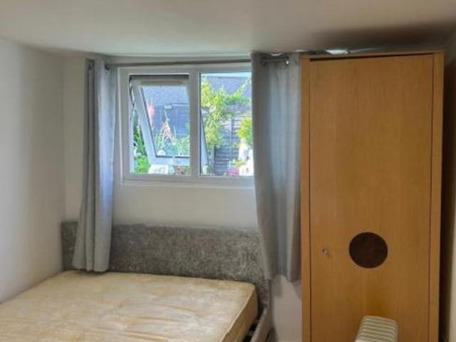 Studio for rent in London Borough of Ealing, Greater London