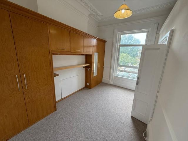 Studio for rent in Aldrington