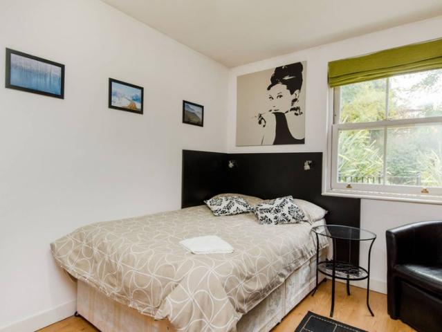Studio for rent in West Hampstead, Greater London