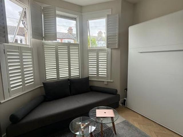 Studio for rent in Harlesden, Greater London