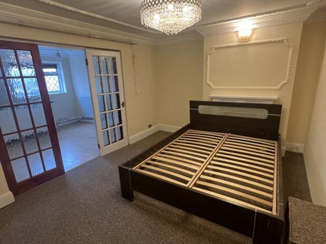Studio for rent in Southfields, Greater London