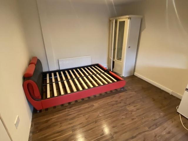 Studio for rent in Southfields, Greater London