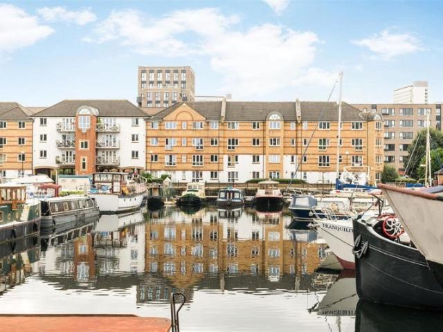 Studio for rent in Rotherhithe, Greater London