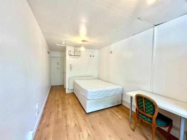 Studio for rent in London Borough of Islington, Greater London