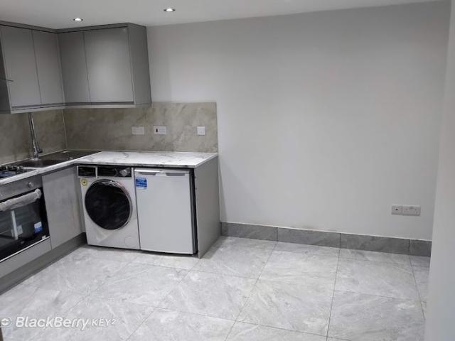 Studio for rent in Kilburn, Greater London