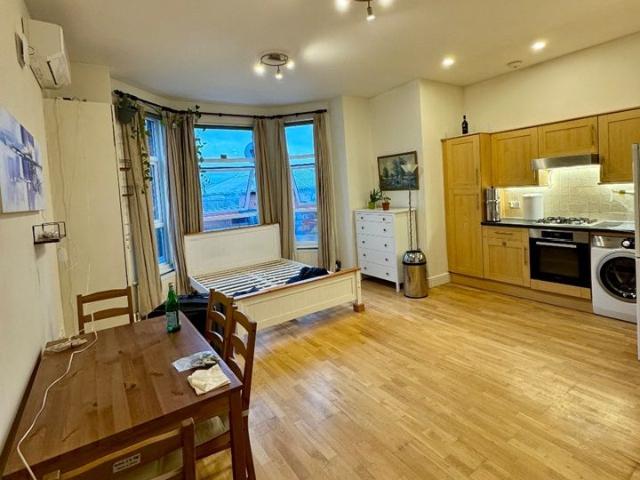 Apartment for rent in West Norwood, Greater London