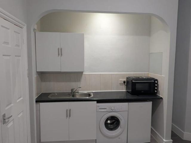 Apartment for rent in West Hackney, Greater London