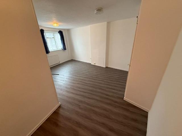 Apartment for rent in Harlesden, Greater London